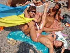 Hot Beach Sand - N