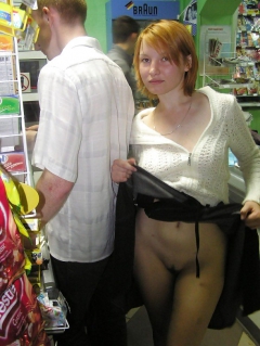 Pussy Shopping 7 - N