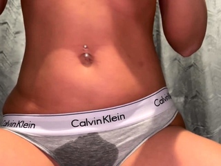 BurstingMeg - Pad wetting with my favourite panties