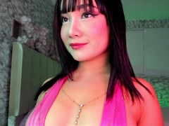 Big boob brunette masturbates on webcam