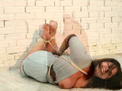 fat-girl-in-rope-bondage