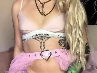 Amateur solo from a titty blonde tranny