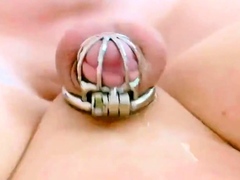 Sissygasm - cuming in chastity