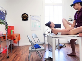 Brunette hardcore blowjob