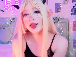 Amateur Webcam Teen Masturbates And Teases