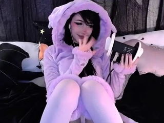 NanaNightRay ASMR - Purple PJs Kissing ASMR