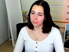 Brunette Solo Webcam Masturbation