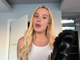 Tana Mongeau Nude Boobs Flash Onlyfans Video Leaked