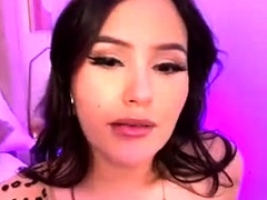 Brunette Solo Webcam Masturbation