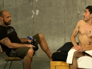 Jake Deckard Gets His Tongue And Cock Inside Dale Cooper