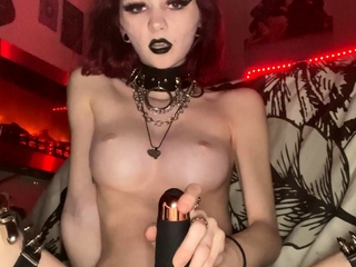 Alice Amateur Blonde Toys Masturbation