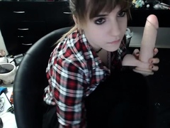 blonde-tight-pussy-babe-has-solo-toy-fun