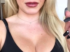 amateur-blond-girl-with-big-boobs-getting-fucked