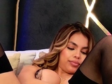 Babe With Big Boobs Masturbates